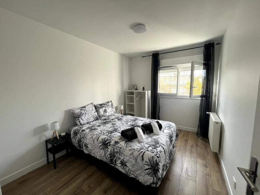 Hana Home Mantes-La-Jolie 6 Personnes Parking Public Gratuit Business&Family Экстерьер фото